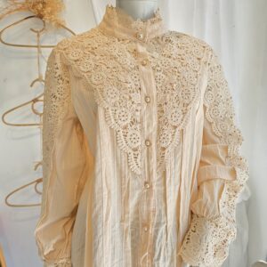 camisa vintage encaje